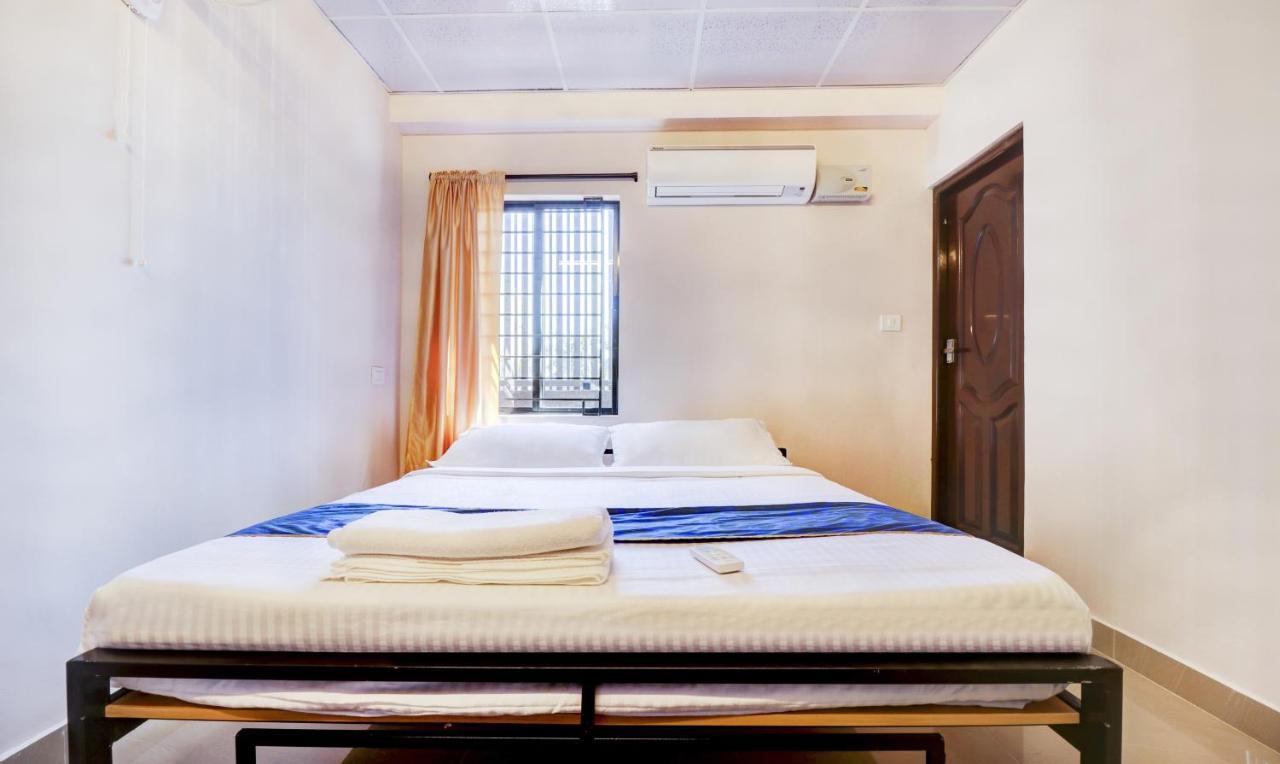 Hôtel Tri-Star Presidency Cochin à Kochi Extérieur photo