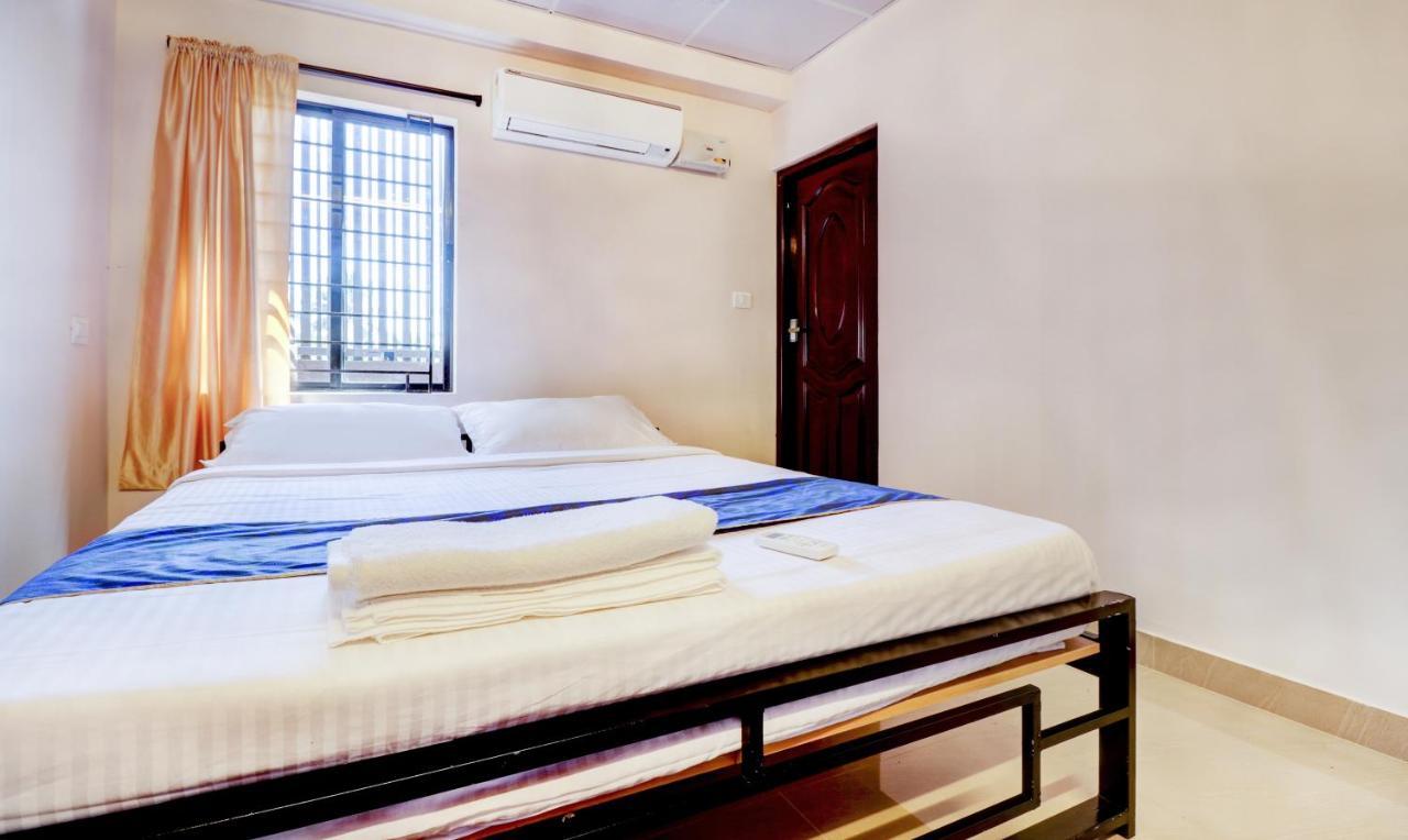Hôtel Tri-Star Presidency Cochin à Kochi Extérieur photo